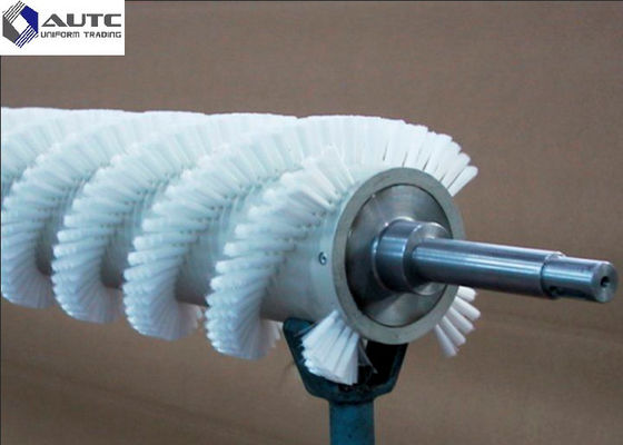 Rotating Roller Spiral Wire Brush Customized Soft Bristle Easily Installed